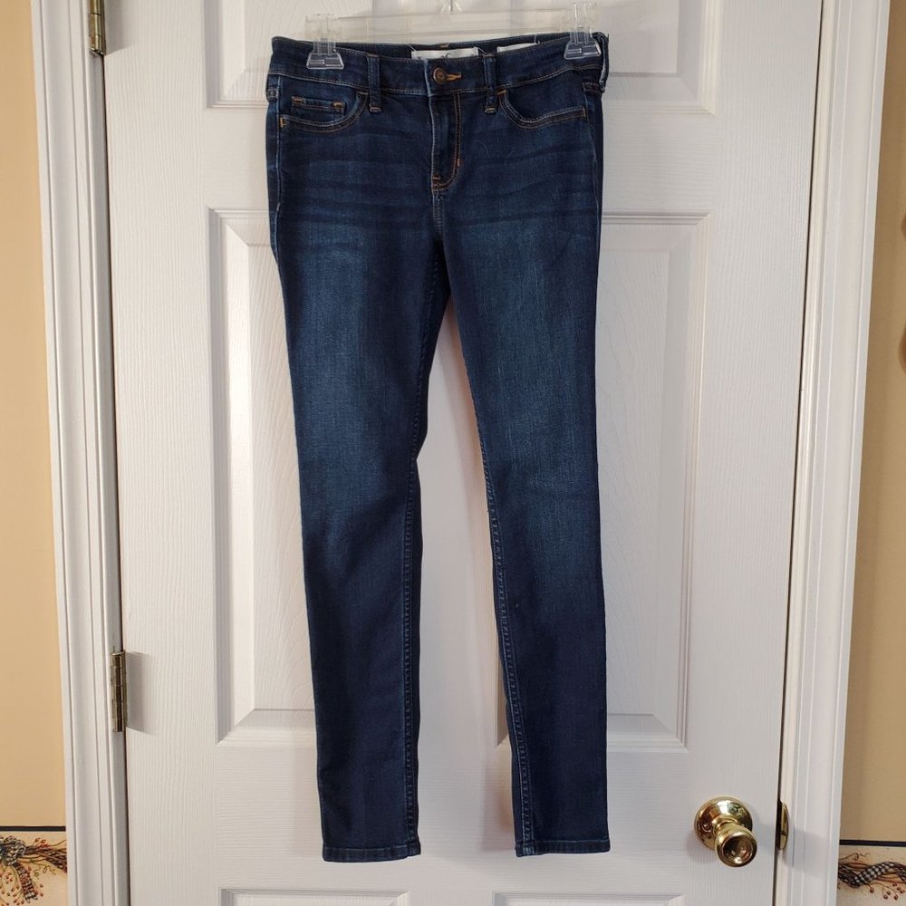 Do not Buy - Hollister Low Rise Super Skinny Jeans Size 1S 25" W